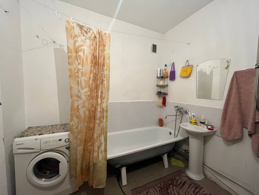 Продам двухкомнатную (2-комн.) квартиру, Костычева ул, 27/1, Иркутск г