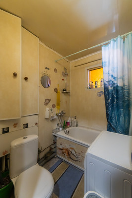 Продам двухкомнатную (2-комн.) квартиру, Защитников Заполярья пр-кт, 38, Кола г