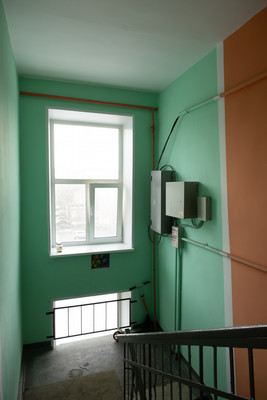 Продам двухкомнатную (2-комн.) квартиру, Защитников Заполярья пр-кт, 38, Кола г