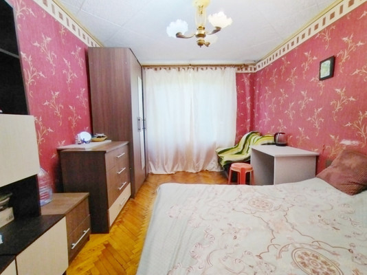 Продам трехкомнатную (3-комн.) квартиру, Дубнинская ул, 20к2, Москва г