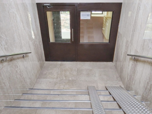 Продам трехкомнатную (3-комн.) квартиру, Дубнинская ул, 20к2, Москва г