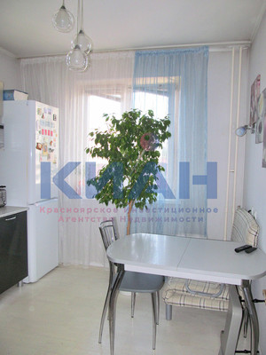 Продам однокомнатную (1-комн.) квартиру, Ботанический б-р, 11, Красноярск г