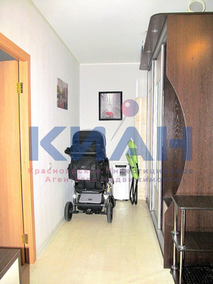 Продам однокомнатную (1-комн.) квартиру, Ботанический б-р, 11, Красноярск г