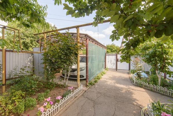 Продам двухкомнатную (2-комн.) квартиру, Курганная ул, 14, Азов г