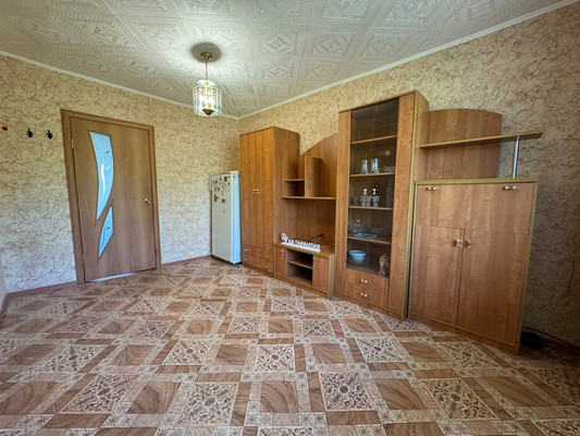 Продам двухкомнатную (2-комн.) квартиру, Строителей ул, 9, Солнечный рп