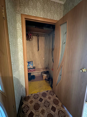 Продам двухкомнатную (2-комн.) квартиру, Строителей ул, 9, Солнечный рп