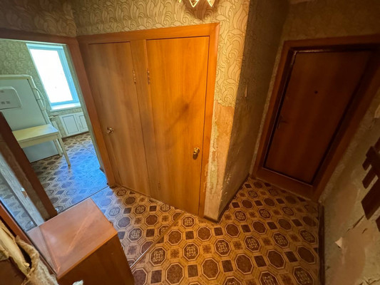 Продам двухкомнатную (2-комн.) квартиру, Строителей ул, 9, Солнечный рп