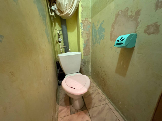 Продам двухкомнатную (2-комн.) квартиру, Строителей ул, 9, Солнечный рп