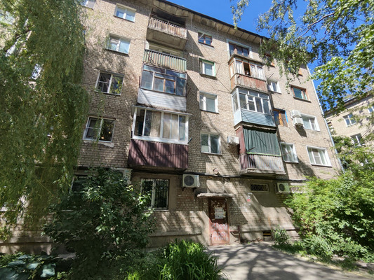 Продам многокомнатную квартиру, Брянская ул, 1, Воронеж г