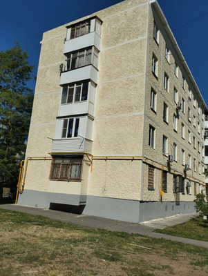 Продам трехкомнатную (3-комн.) квартиру, Пионерская ул, 146, Волгодонск г