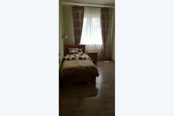 Сдам двухкомнатную (2-комн.) квартиру, Крымская ул, 6, Бахчисарай г