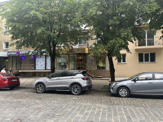 Продам коммерческое помещение 49,4 м2, Житомирская ул, 2, Калининград г