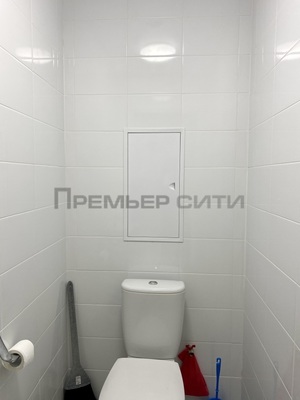Продам двухкомнатную (2-комн.) квартиру, 65 лет Победы ул, 4, Калуга г