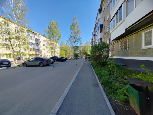 Продам двухкомнатную (2-комн.) квартиру, Красноармейская ул, 147, Нижний Тагил г
