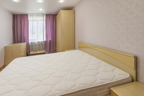 Продам трехкомнатную (3-комн.) квартиру, Спортивная наб, 13, Воронеж г