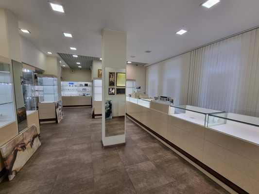Продам торговое помещение 111,8 м2, Героев ул, 2, Костомукша г