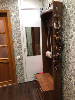 Продам двухкомнатную (2-комн.) квартиру, Псковская ул, 18, Великий Новгород г