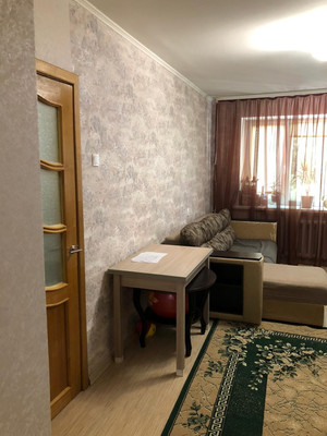Продам двухкомнатную (2-комн.) квартиру, Псковская ул, 18, Великий Новгород г