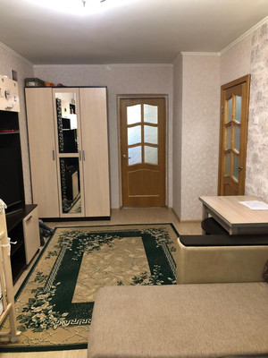 Продам двухкомнатную (2-комн.) квартиру, Псковская ул, 18, Великий Новгород г