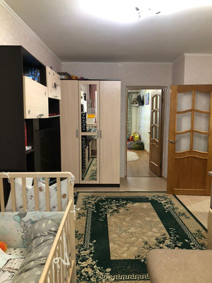 Продам двухкомнатную (2-комн.) квартиру, Псковская ул, 18, Великий Новгород г