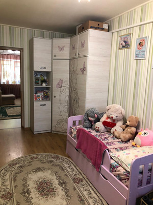 Продам двухкомнатную (2-комн.) квартиру, Псковская ул, 18, Великий Новгород г