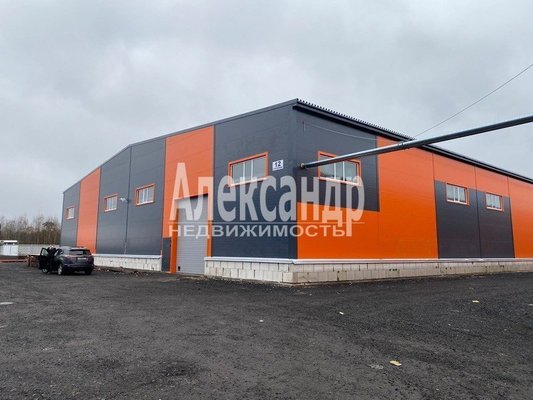 Сдам склад 2 600 м2, Центральная ул, д. 2, Мурино п