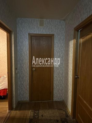 Продам двухкомнатную (2-комн.) квартиру, Бадаева ул, д. 8 корп. 1, Санкт-Петербург г