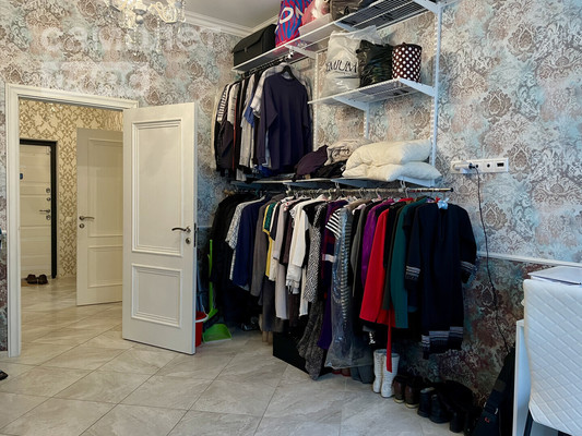 Продам трехкомнатную (3-комн.) квартиру, Виноградная ул, 19, Беранда с