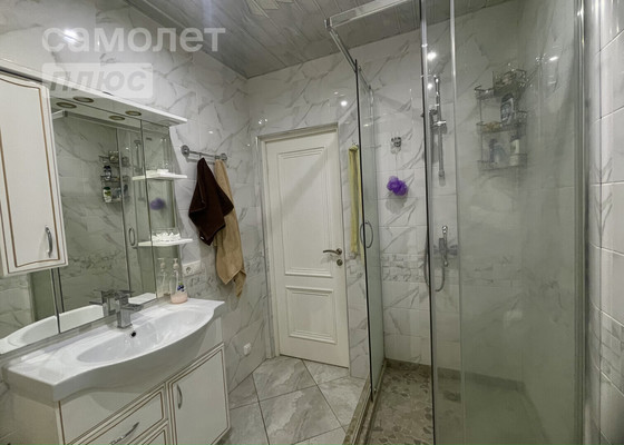 Продам трехкомнатную (3-комн.) квартиру, Виноградная ул, 19, Беранда с