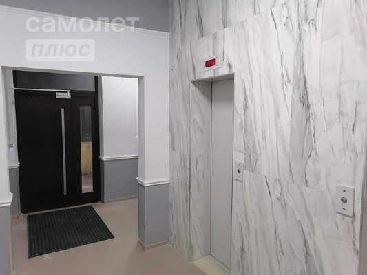 Продам трехкомнатную (3-комн.) квартиру, Виноградная ул, 19, Беранда с