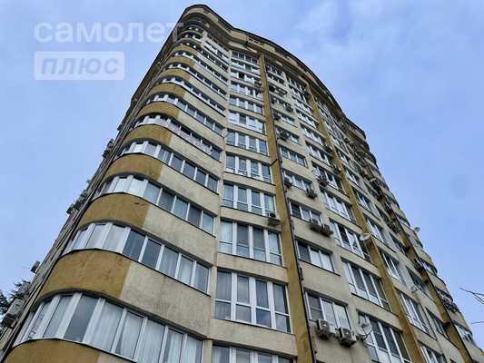 Продам трехкомнатную (3-комн.) квартиру, Виноградная ул, 19, Беранда с