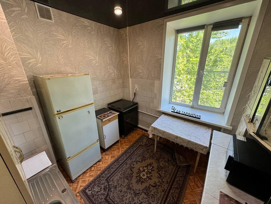 Продам трехкомнатную (3-комн.) квартиру, Октябрьский пр-кт, 39, Комсомольск-на-Амуре г