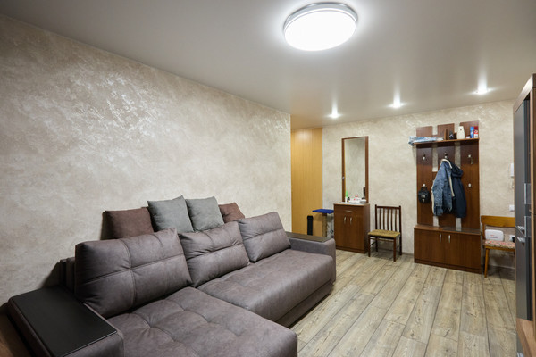 Продам трехкомнатную (3-комн.) квартиру, Связи проезд, 16, Мурманск г