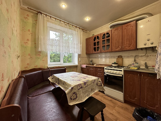 Сдам двухкомнатную (2-комн.) квартиру, Ленина ул, 45, Алушта г