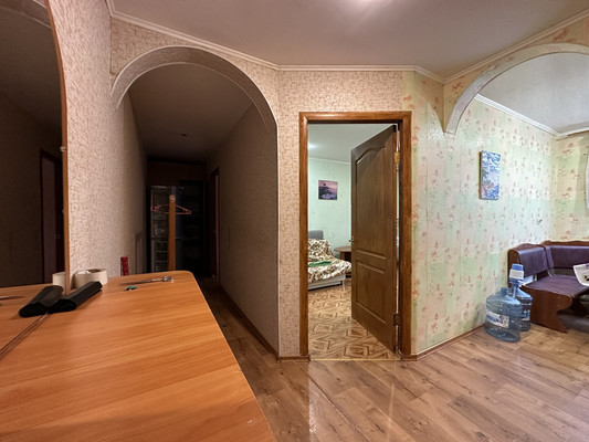 Сдам двухкомнатную (2-комн.) квартиру, Ленина ул, 45, Алушта г