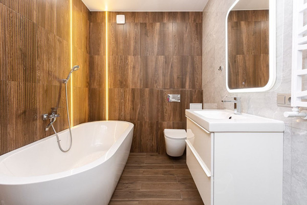 Продам двухкомнатную (2-комн.) квартиру, Орудийная ул, 32В, Калининград г