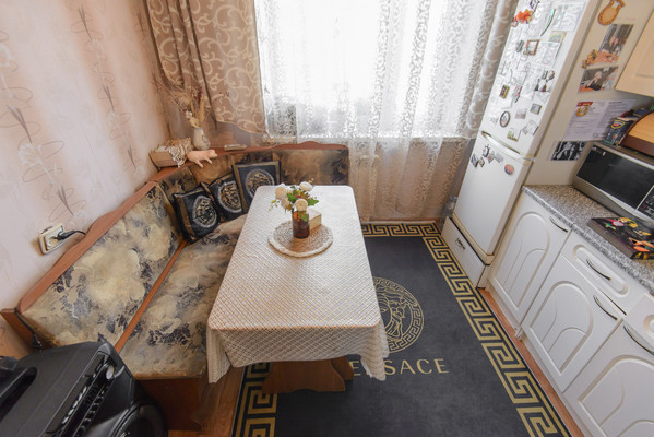 Продам трехкомнатную (3-комн.) квартиру, Днепропетровская ул, 46, Ростов-на-Дону г
