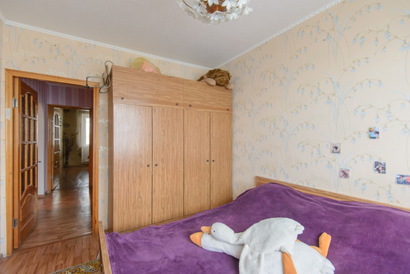 Продам трехкомнатную (3-комн.) квартиру, Днепропетровская ул, 46, Ростов-на-Дону г