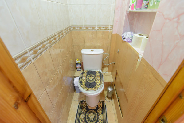 Продам трехкомнатную (3-комн.) квартиру, Днепропетровская ул, 46, Ростов-на-Дону г