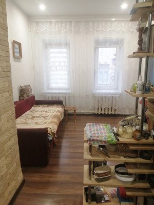 Продам двухкомнатную (2-комн.) квартиру, Пискунова ул, 9в, Нижний Новгород г