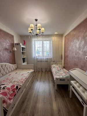 Продам двухкомнатную (2-комн.) квартиру, Ленина ул, 20, Киров г