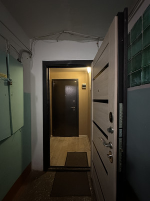 Продам двухкомнатную (2-комн.) квартиру, Ленина ул, 20, Киров г