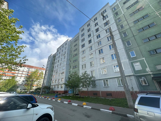 Продам трехкомнатную (3-комн.) квартиру, Адоратского ул, 46, Казань г