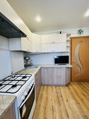 Продам трехкомнатную (3-комн.) квартиру, Клубный пер, 4, Краснозатонский пгт