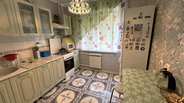 Продам многокомнатную квартиру, Маршала Кошевого ул, 36, Волгодонск г