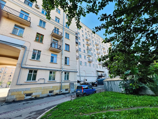 Продам трехкомнатную (3-комн.) квартиру, Московский пр-кт, 204, Санкт-Петербург г