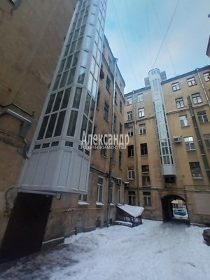 Продам многокомнатную квартиру, 3-я Советская ул, д. 7, Санкт-Петербург г