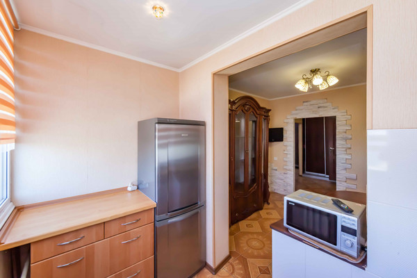 Продам трехкомнатную (3-комн.) квартиру, Балаклавская ул, 53, Симферополь г