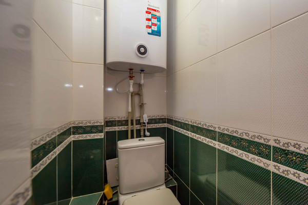 Продам трехкомнатную (3-комн.) квартиру, Балаклавская ул, 53, Симферополь г