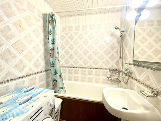 Сдам двухкомнатную (2-комн.) квартиру, Космонавтов пр-кт, 2, Королев г